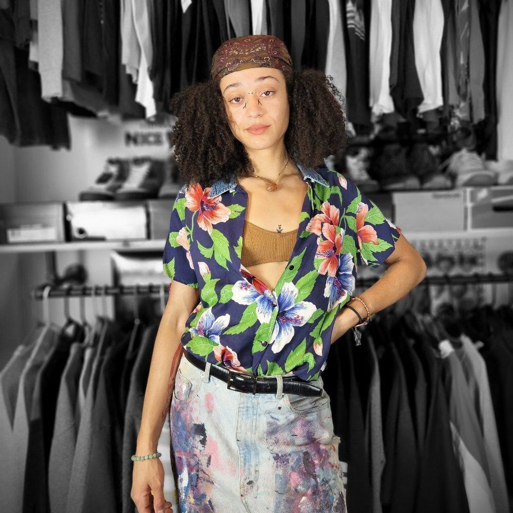 Vintage Pro Vision Floral Denim Poly SS Button Up - Women's Large